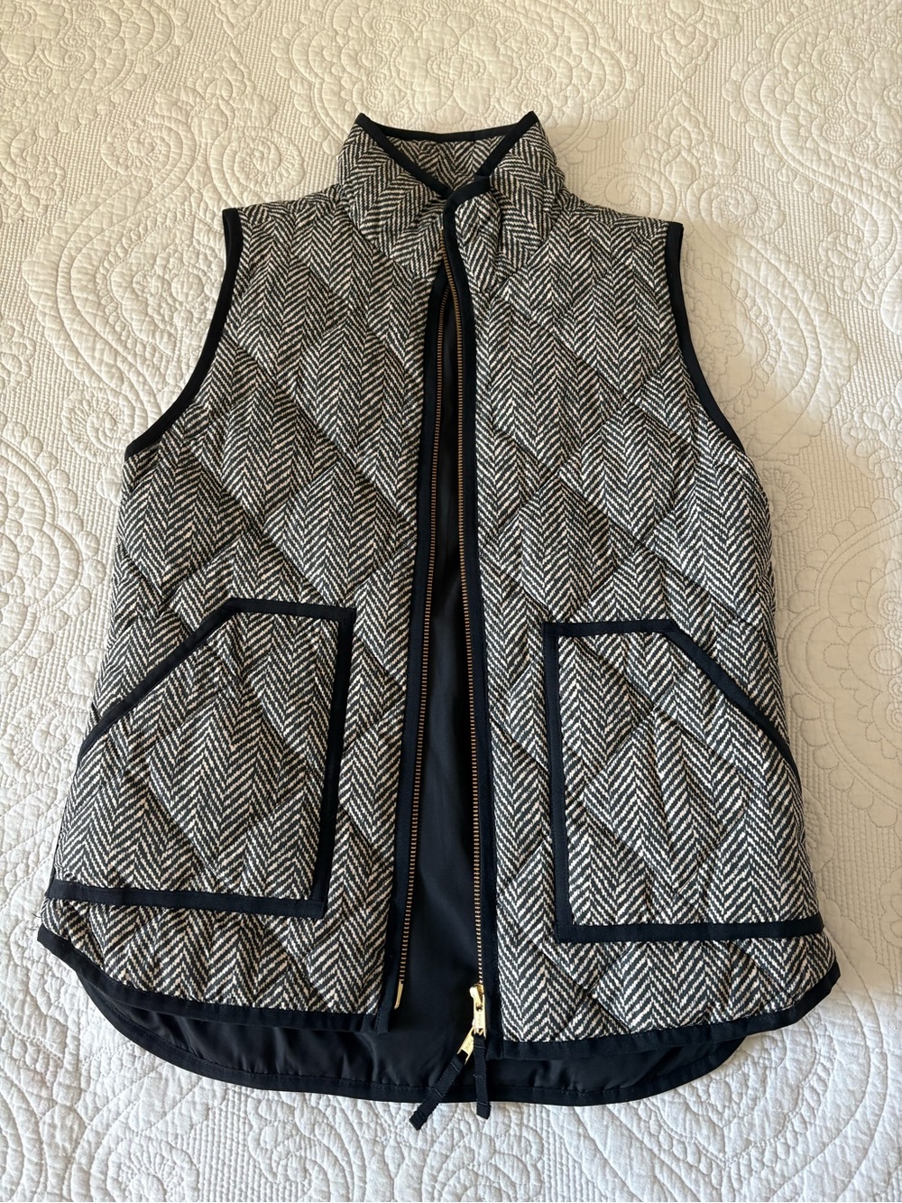 J. Crew Quilted Herringbone Puffer Vest - Black & White Small